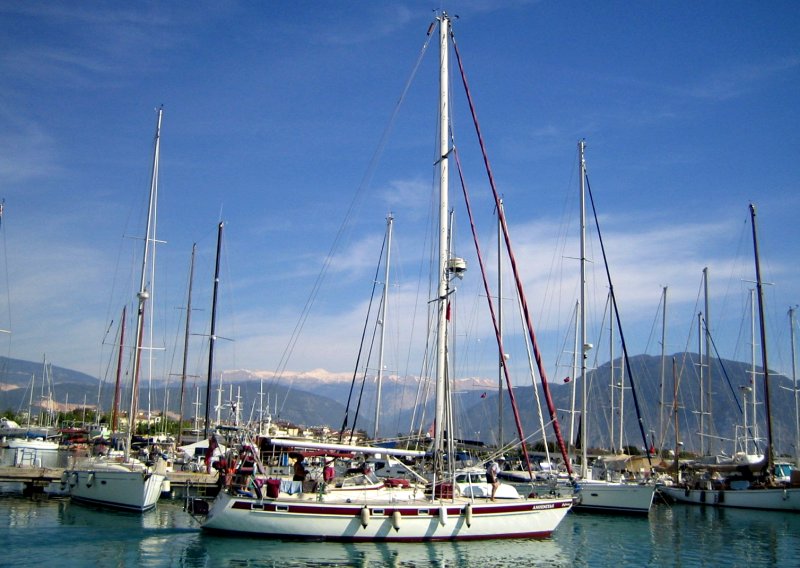 {short description of image}